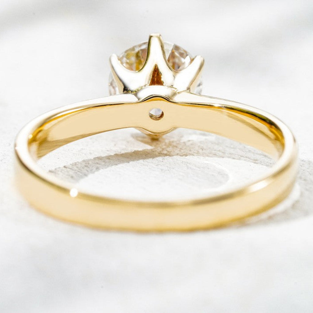 18K Yellow Gold 1.01ct Lab Grown Diamond Solitaire Ring | Classic Round