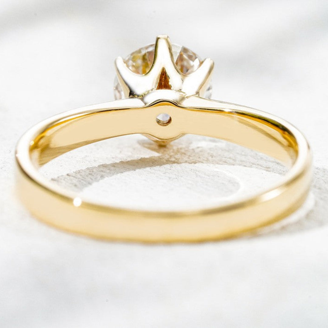 18K Yellow Gold 1.01ct Lab Grown Diamond Solitaire Ring | Classic Round